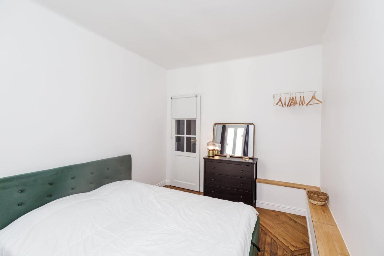 Апартаменты Nice 32 M Renovated And With Comfort In Париж Экстерьер фото